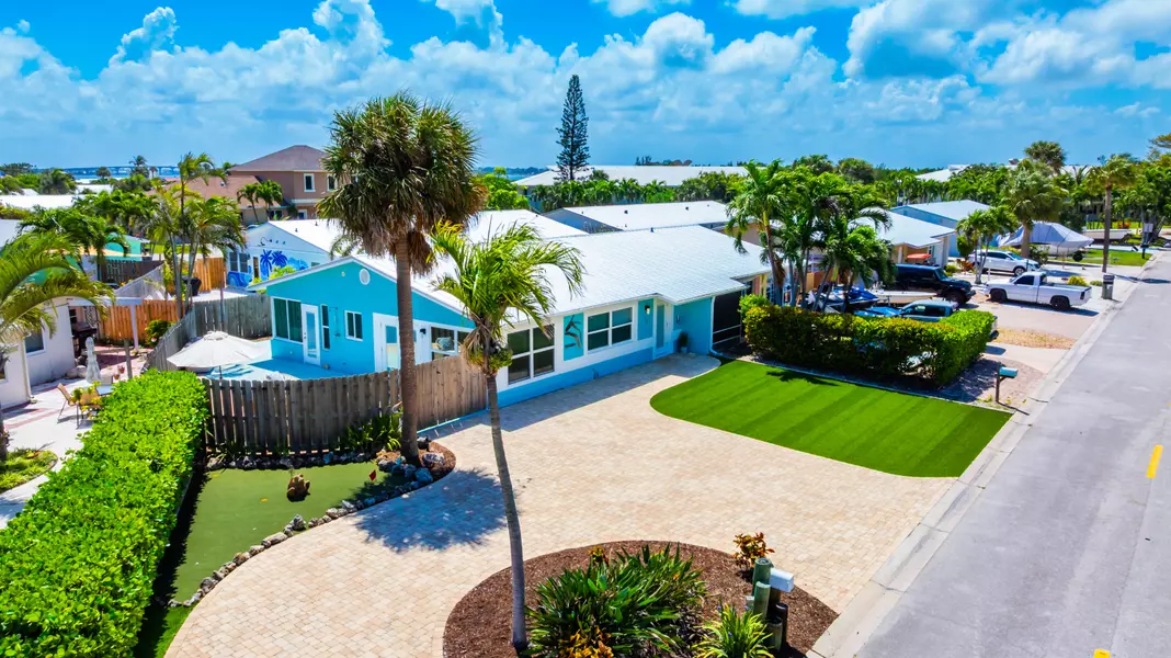 113 N Las Olas DR, Jensen Beach, FL 34957