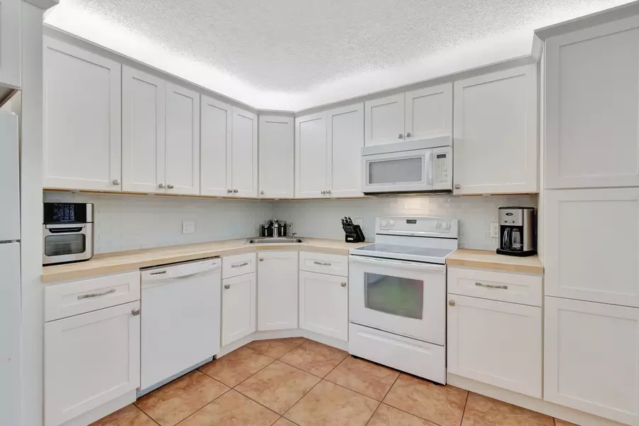 4300 NW 30th ST 342, Coconut Creek, FL 33066