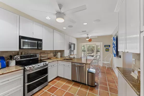 Juno Beach, FL 33408,170 Celestial WAY 42