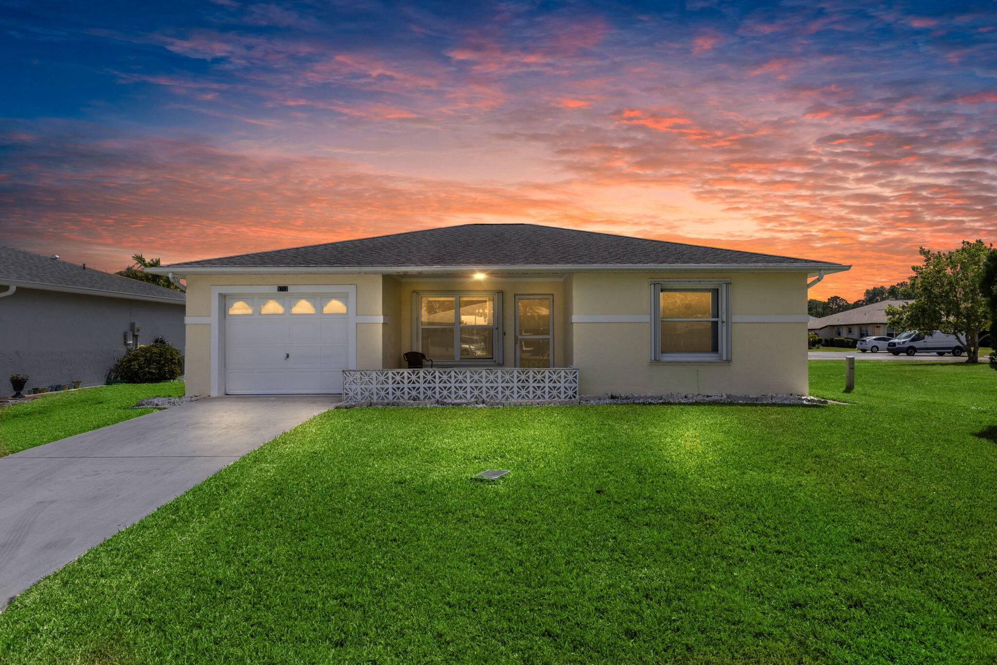 5712 Thatch PL, Fort Pierce, FL 34982