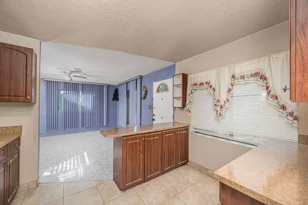 Fort Pierce, FL 34950,2008 N Avenue