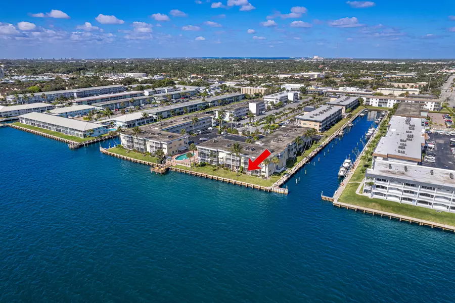 101 Doolen CT 105, North Palm Beach, FL 33408