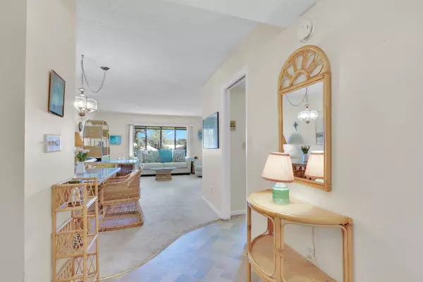 Stuart, FL 34996,1800 SE Saint Lucie BLVD 12-206