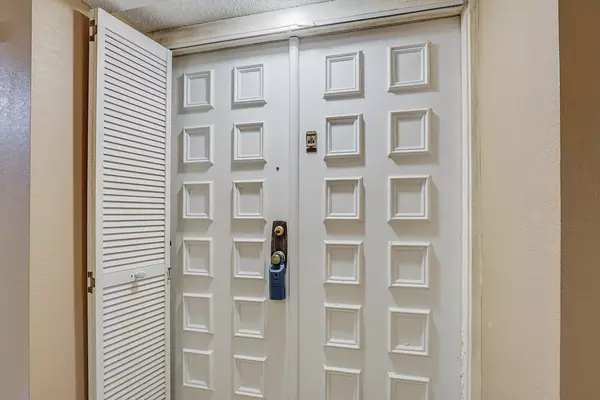 Stuart, FL 34996,1800 SE Saint Lucie BLVD 12-206