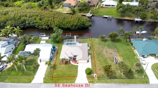 Port Saint Lucie, FL 34983,852 SE Seahouse DR