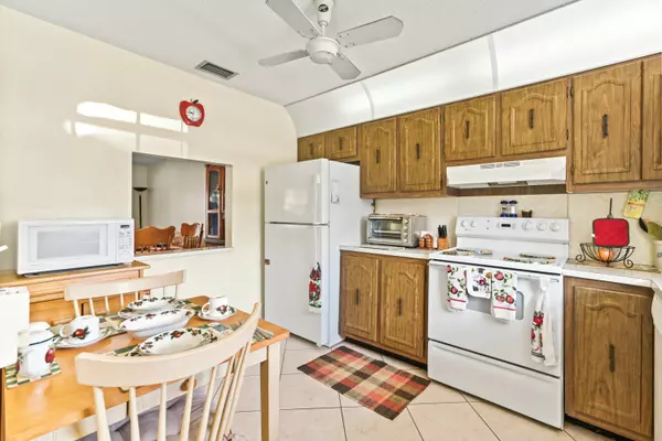 Lake Worth, FL 33467,674 Laconia CIR