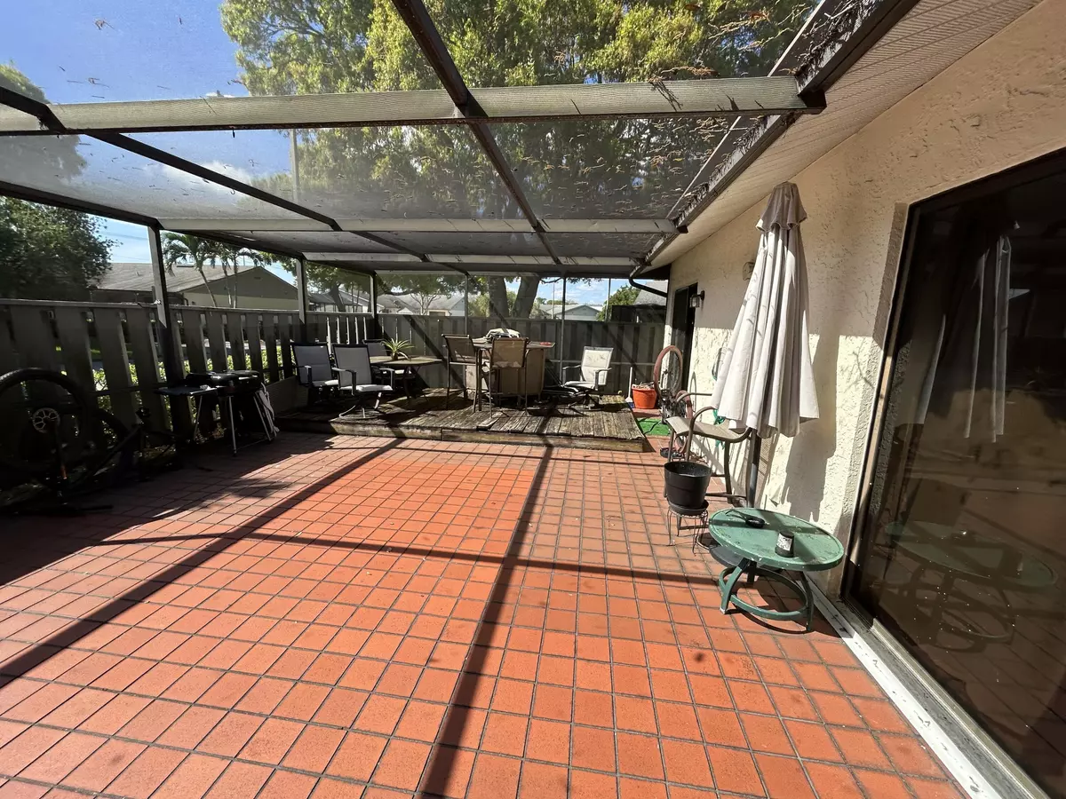 Fort Pierce, FL 34950,1327 Peppertree TRL C