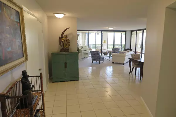Boca Raton, FL 33433,7578 Regency Lake DR 501