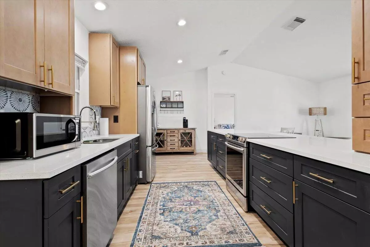 Port Saint Lucie, FL 34953,2481 SW Halissee ST