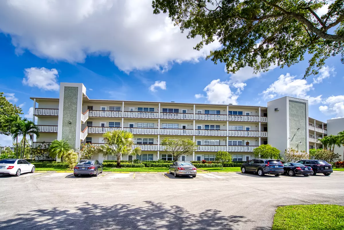 West Palm Beach, FL 33417,127 Southampton B 127