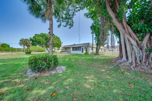 Delray Beach, FL 33446,8 Valencia A