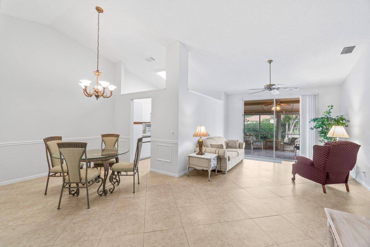 Greenacres, FL 33463,6217 Pond Tree CT