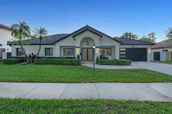 15536 NW 83rd Avenue, Miami Lakes, FL 33016