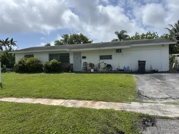 3206 Bermuda RD, Palm Beach Gardens, FL 33410
