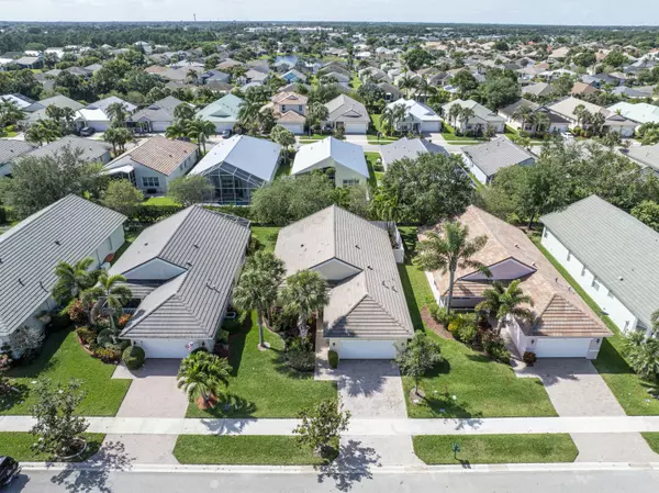 Port Saint Lucie, FL 34986,137 NW Berkeley AVE