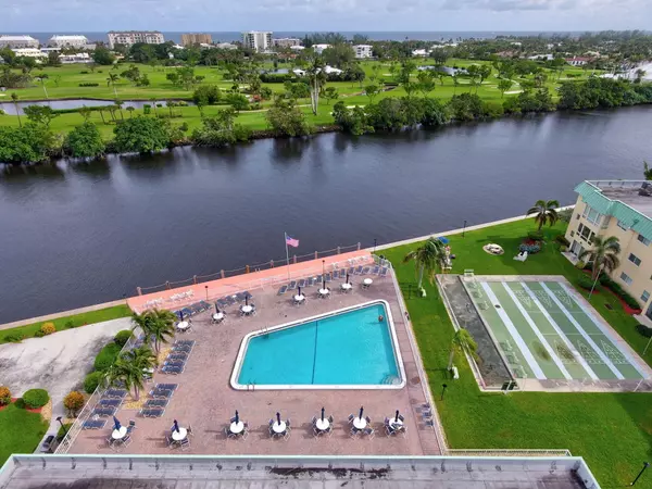 12 Colonial Club DR 301, Boynton Beach, FL 33435