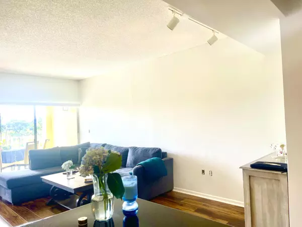 Wellington, FL 33414,2080 Greenview Shores BLVD 421