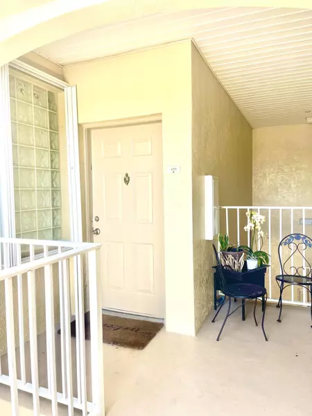 2080 Greenview Shores BLVD 421, Wellington, FL 33414