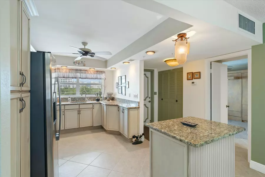 3300 S Ocean BLVD 519-C, Highland Beach, FL 33487