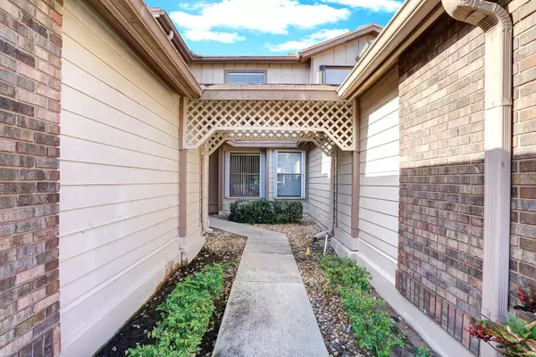 Greenacres, FL 33413,300 Crosswinds DR E2