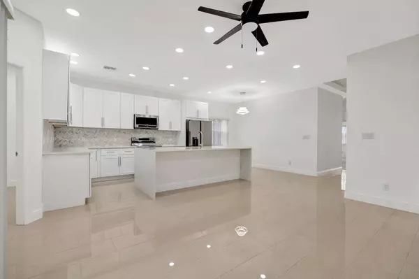 Riviera Beach, FL 33404,3516 S Avenue