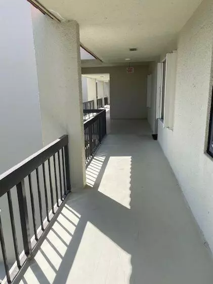 West Palm Beach, FL 33401,2500 Presidential WAY 405