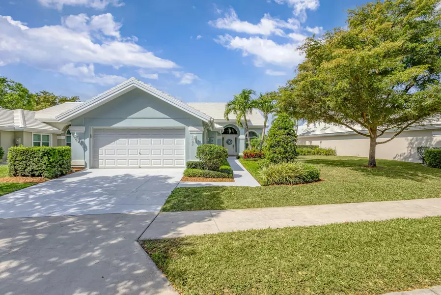 1485 Bear Island DR, West Palm Beach, FL 33409