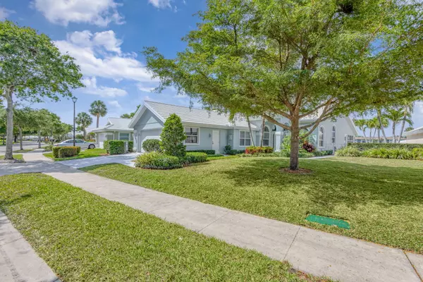 West Palm Beach, FL 33409,1485 Bear Island DR