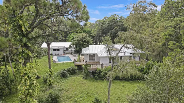 8397 N 159th CT, Palm Beach Gardens, FL 33418