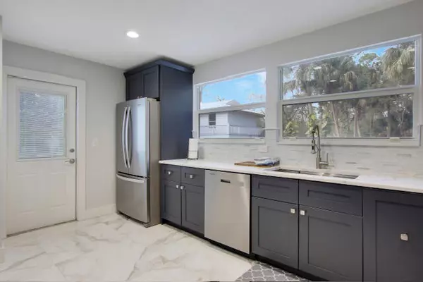 Palm Beach Gardens, FL 33418,8397 N 159th CT