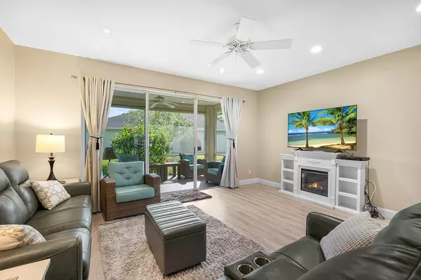 1810 Hawthorne DR, Vero Beach, FL 32962