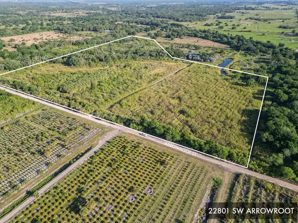 22801 SW Arrowroot ST, Indiantown, FL 34956