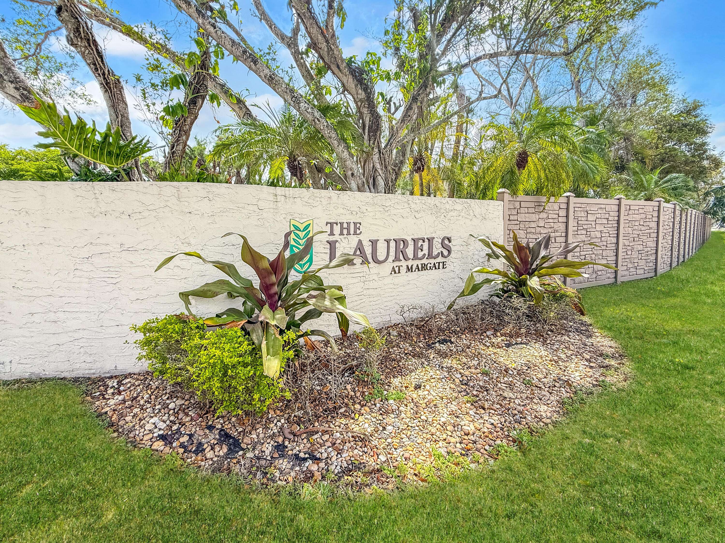 317 W Laurel DR 1408, Margate, FL 33063