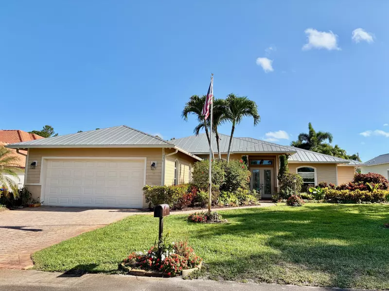 10836 SE Deer Moss TRL, Tequesta, FL 33469