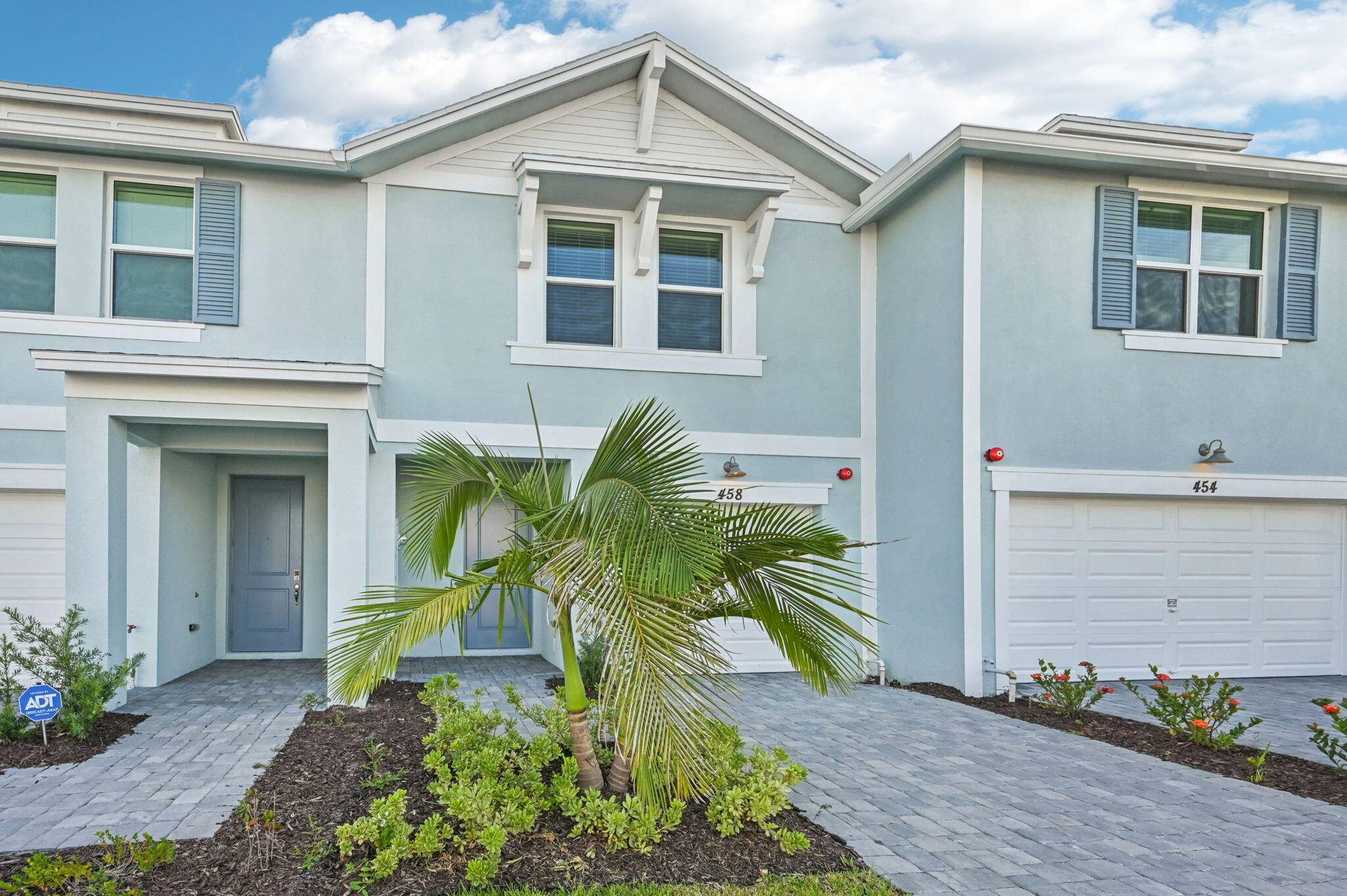 Fort Pierce, FL 34982,458 Salisbury CIR