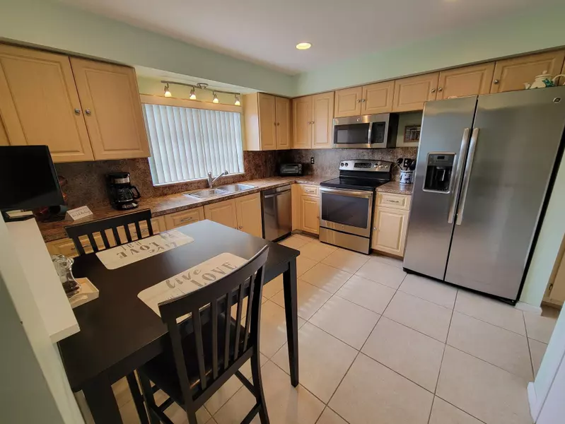 4941 Dovewood RD A, Boynton Beach, FL 33436