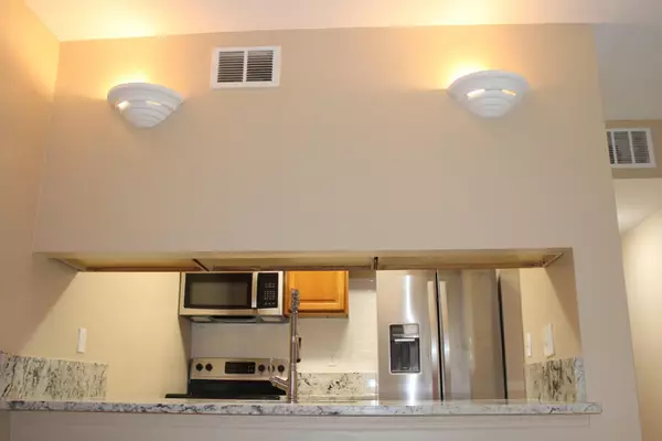 Greenacres, FL 33463,6043 N 10th AVE 131