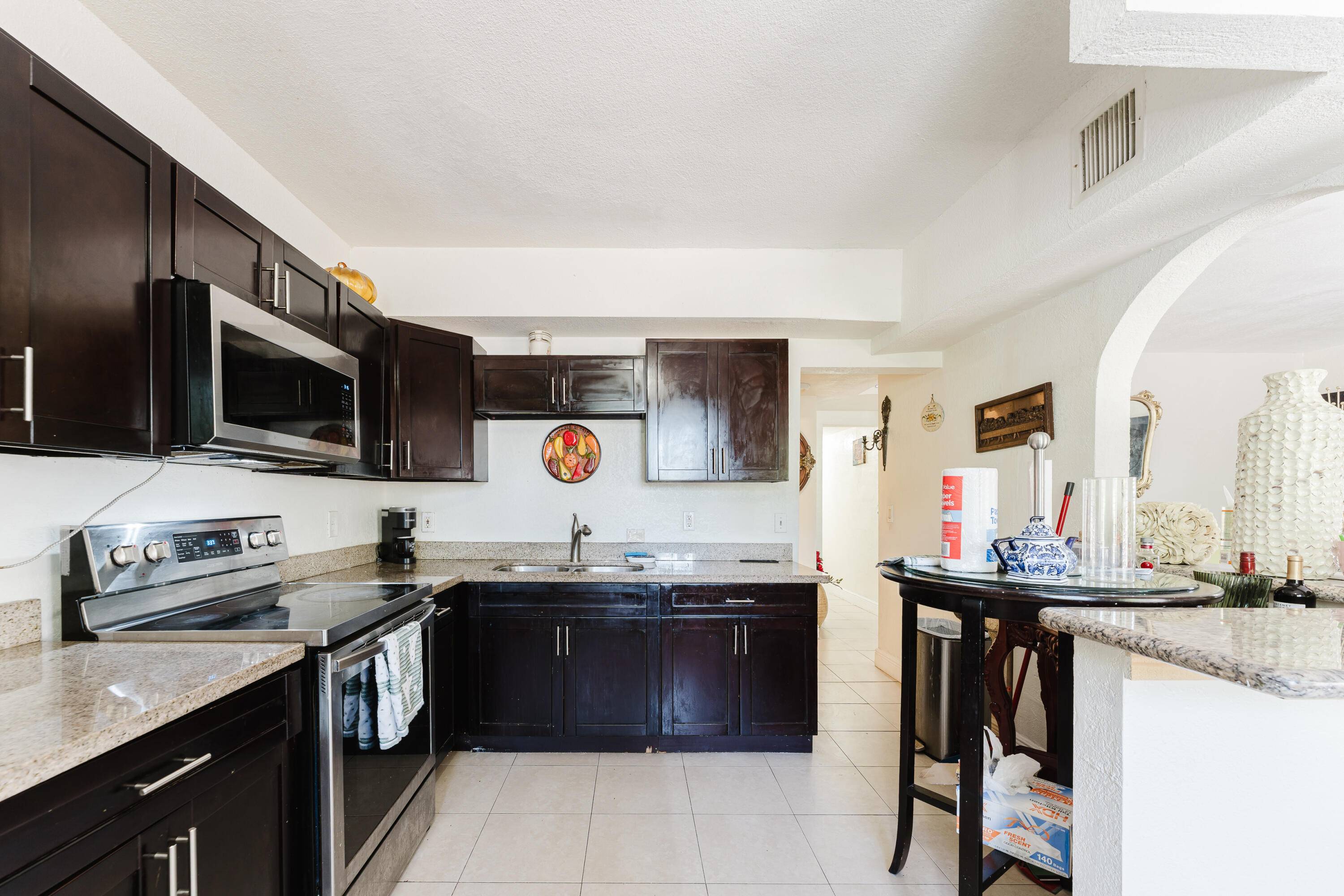 North Miami Beach, FL 33162,1285 NE 154th ST