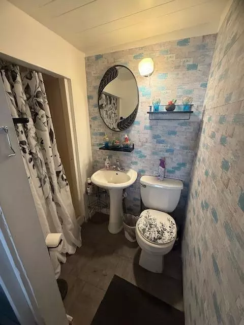 Lake Worth, FL 33463,5855 Wichita DR