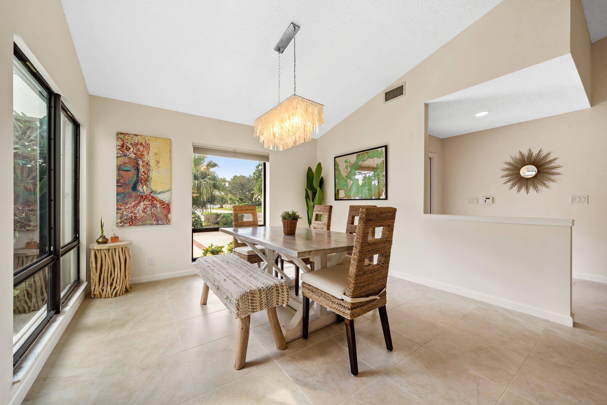 2 E Balfour RD, Palm Beach Gardens, FL 33418