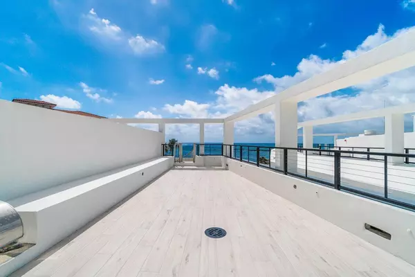 Palm Beach Shores, FL 33404,106 Inlet WAY 304