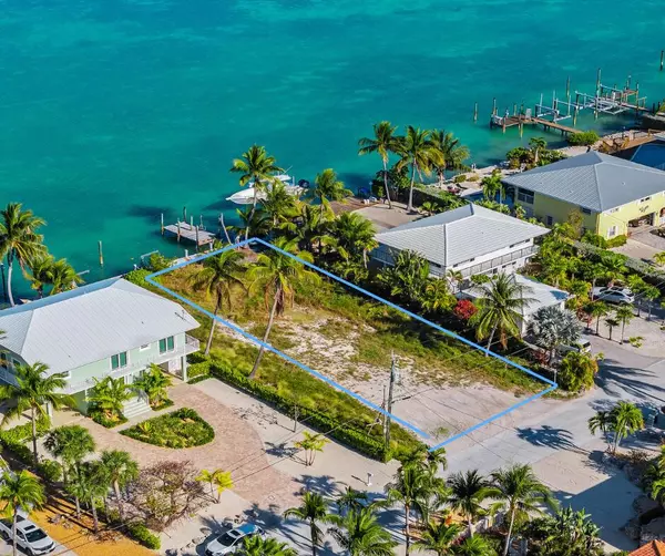 Marathon, FL 33050,421 Harbour DR