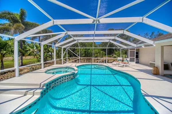 162 SW Ridgecrest DR, Port Saint Lucie, FL 34953