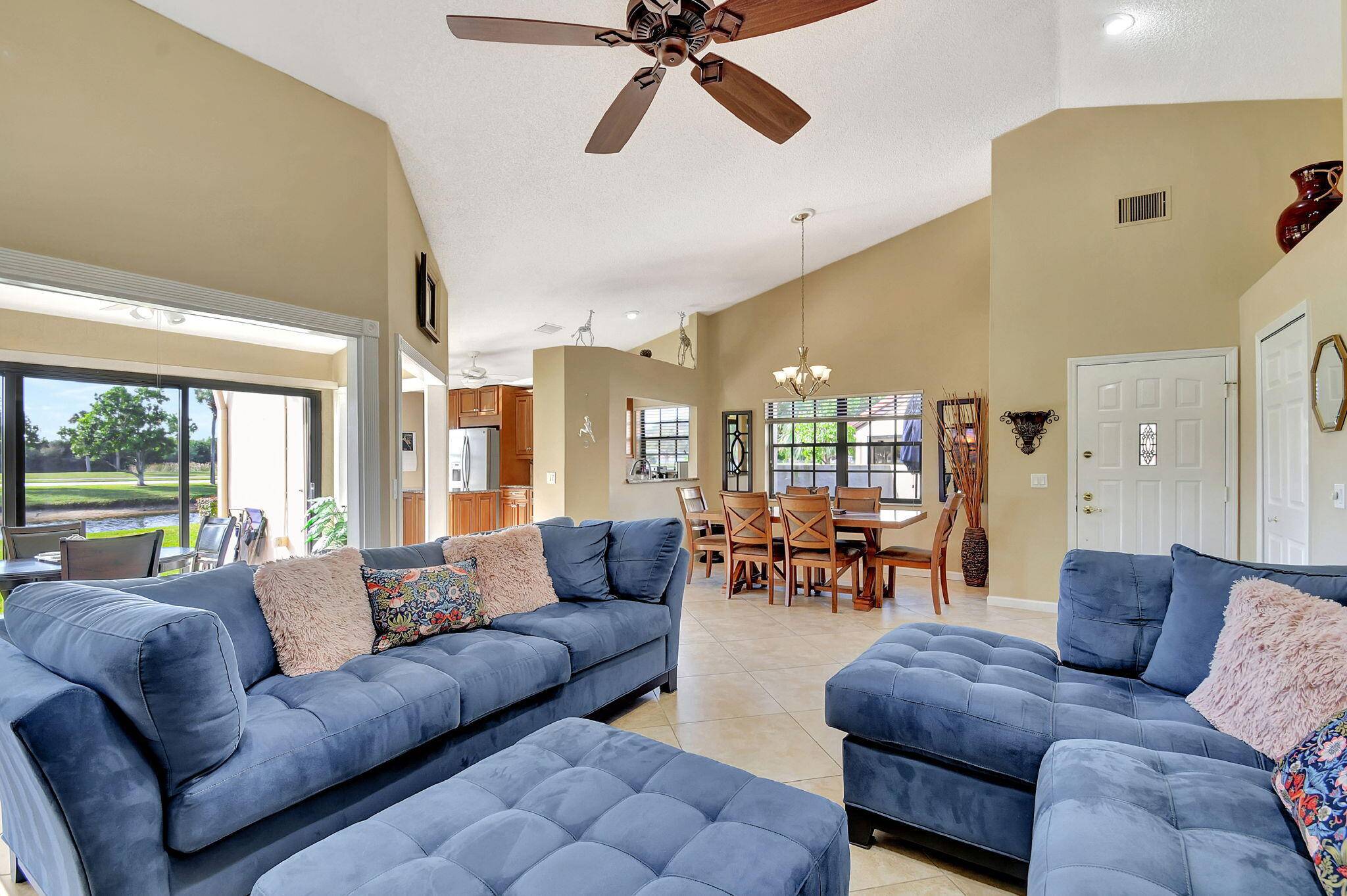 Boynton Beach, FL 33472,8326 Mooring CIR
