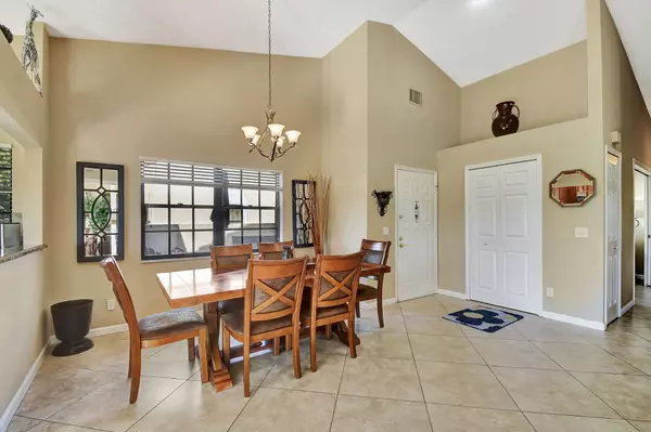 Boynton Beach, FL 33472,8326 Mooring CIR