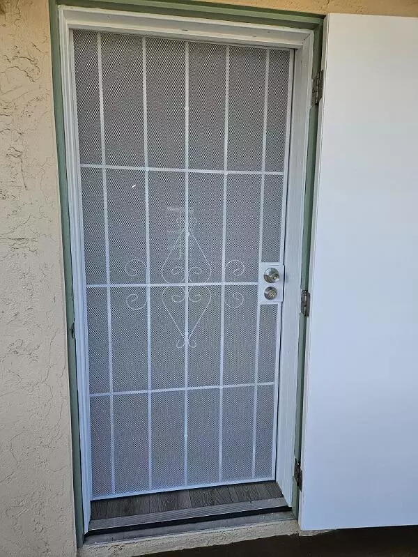 Palm Springs, FL 33461,300 S Village Green CIR 206