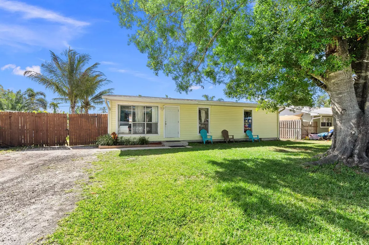 Palm City, FL 34990,3090 SW Edwards AVE