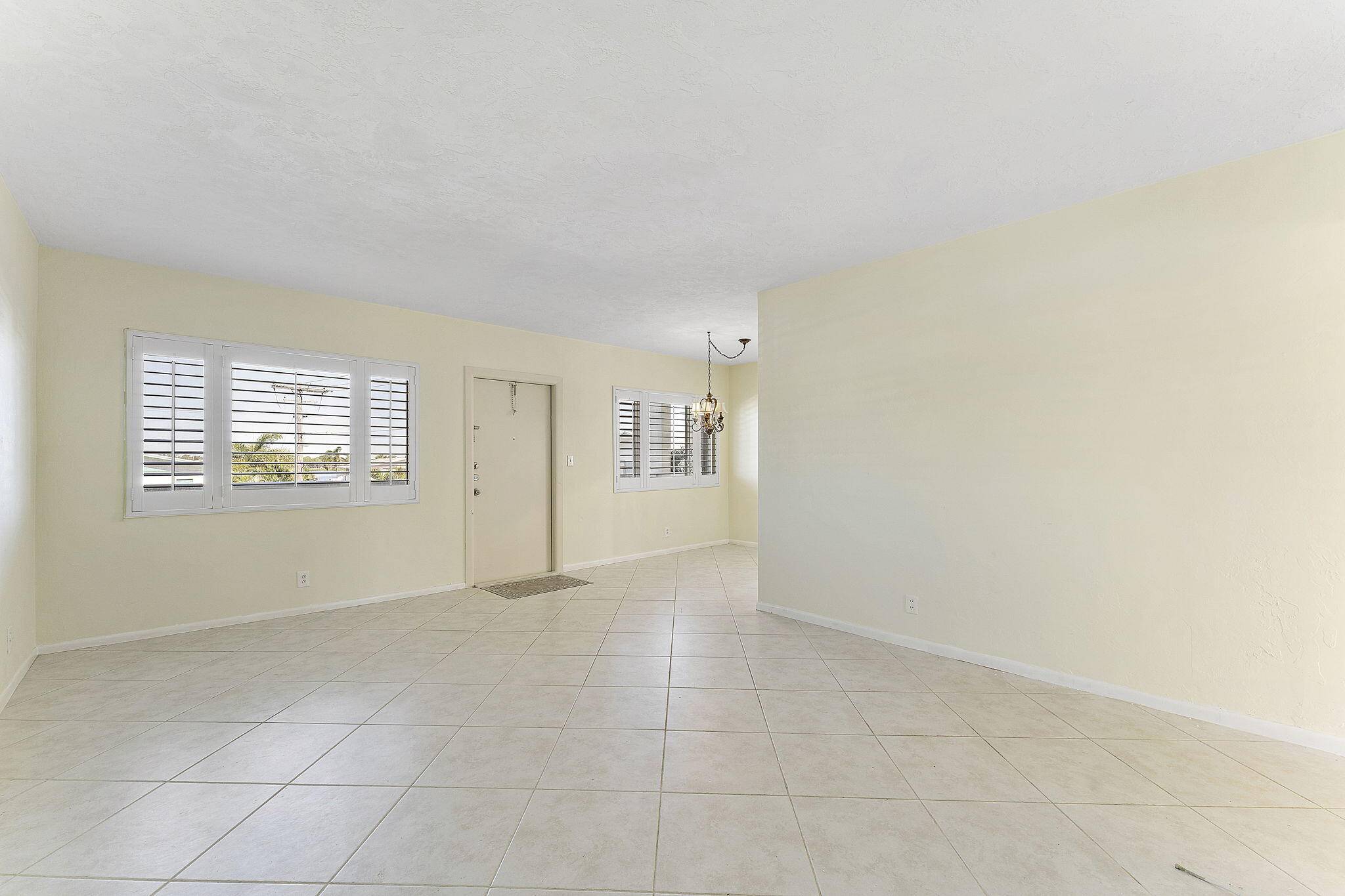 Lake Worth, FL 33461,2381 Sunset AVE 217