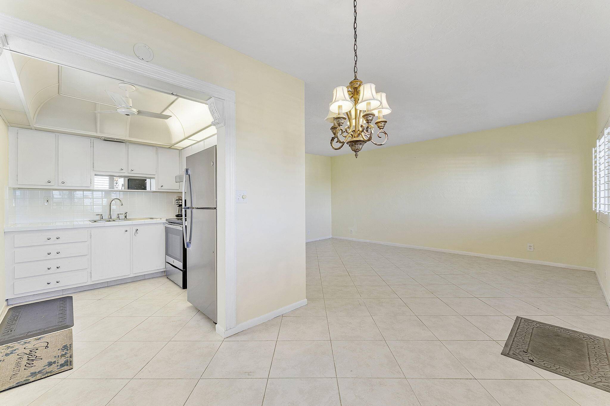 Lake Worth, FL 33461,2381 Sunset AVE 217