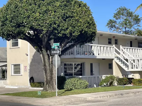 Lake Worth Beach, FL 33460,302 N L ST 1